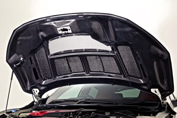 VARIS ARISING I CARBON VENTED COOLING HOOD Honda Civic Type R FK8 17-21